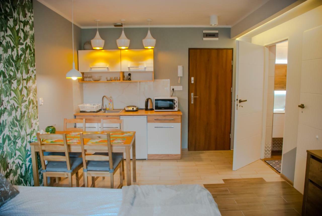 Noclegi "Boczna 5A" Apartamenty Goscinne Щавно-Здруй Экстерьер фото
