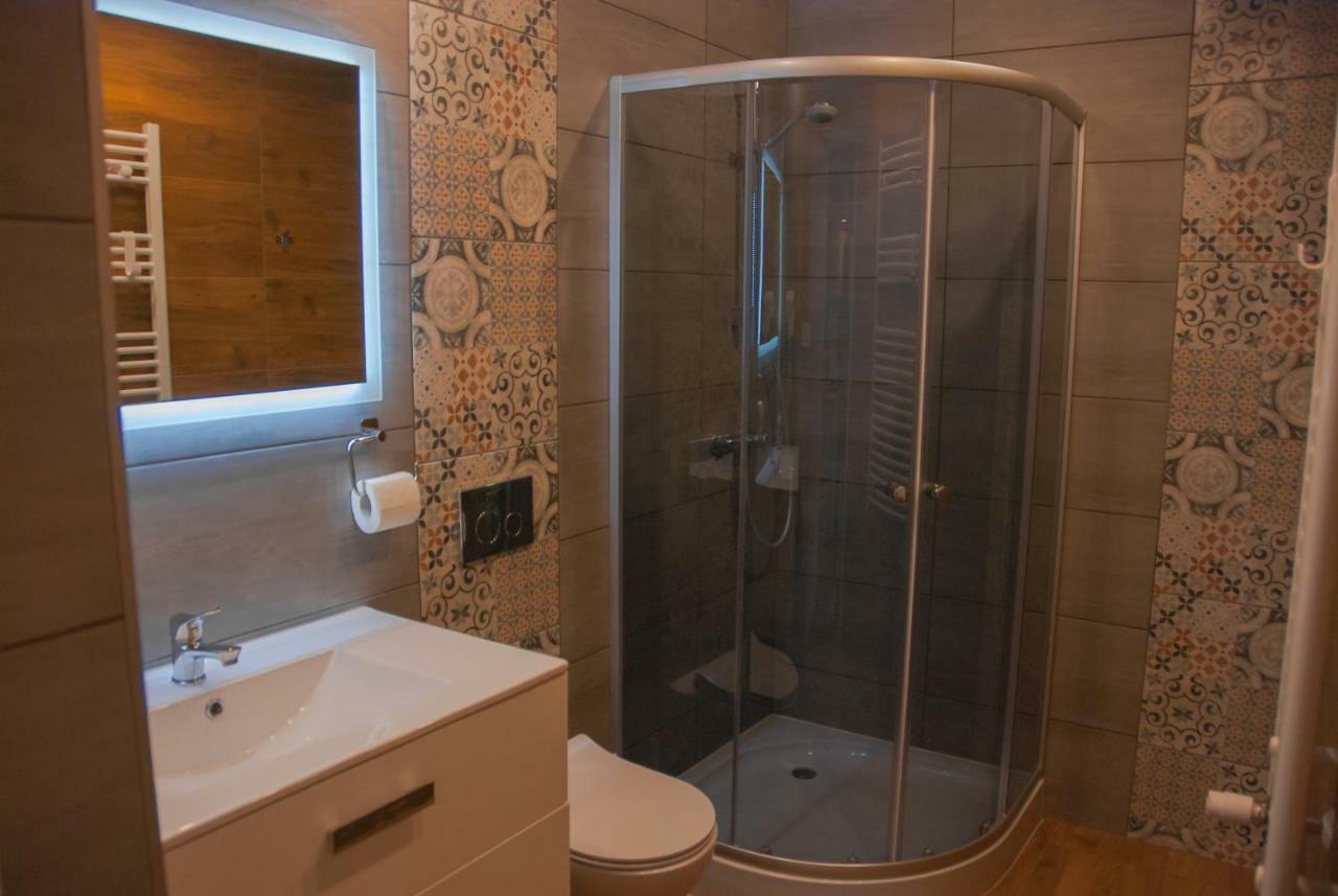 Noclegi "Boczna 5A" Apartamenty Goscinne Щавно-Здруй Экстерьер фото