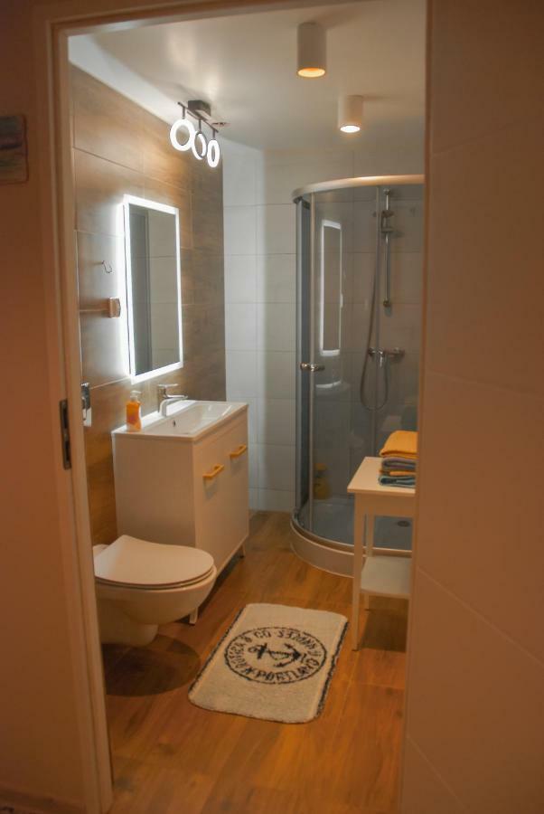 Noclegi "Boczna 5A" Apartamenty Goscinne Щавно-Здруй Экстерьер фото