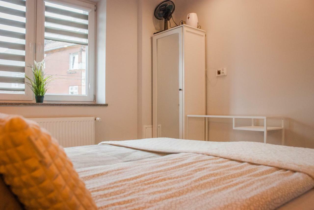 Noclegi "Boczna 5A" Apartamenty Goscinne Щавно-Здруй Экстерьер фото
